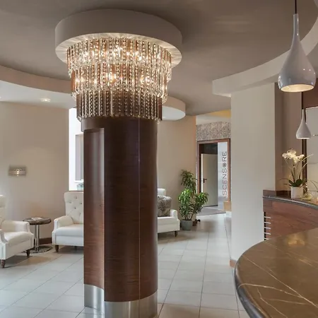 Garni Cristallo Hotel