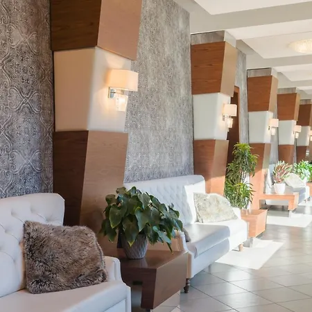 Hotel Garni Cristallo 4*