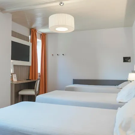 Hotel Garni Cristallo Ponte Di Legno