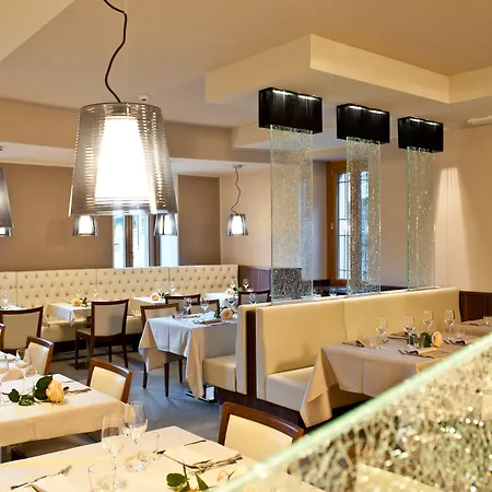 Hotel Garni Cristallo 4*