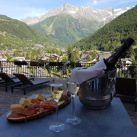 Hotel Garni Cristallo 4*