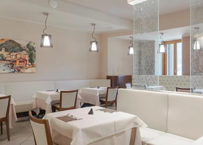 Garni Cristallo Hotel 4*