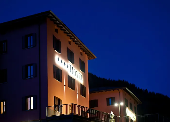 Garni Cristallo Hotel 4*